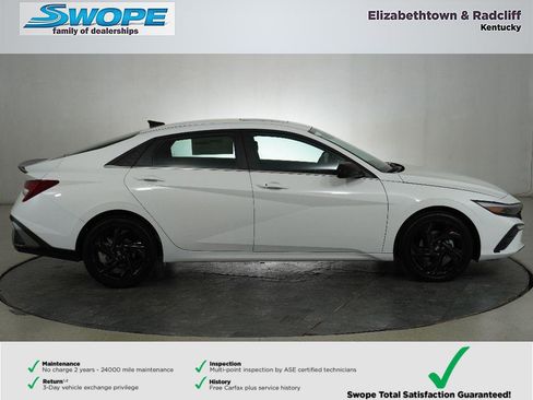 New 2026 Hyundai Elantra SEL Sport Premium image 2