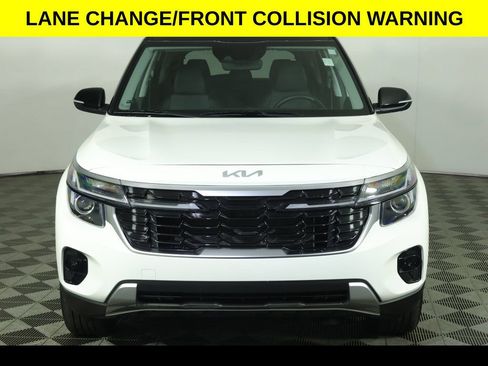 Used 2025 Kia Seltos S FWD image 7