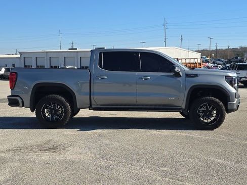 Used 2024 GMC Sierra 1500 AT4 w/ Technology Package image 6