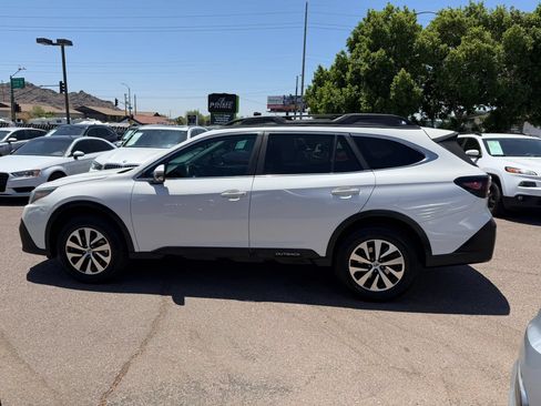 Used 2022 Subaru Outback Premium AWD/4WD image 8