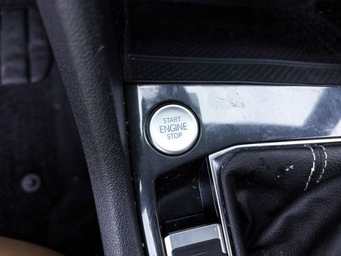 Used 2024 Volkswagen Tiguan SE R-Line image 26