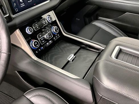 Certified 2022 GMC Yukon Denali AWD/4WD image 16