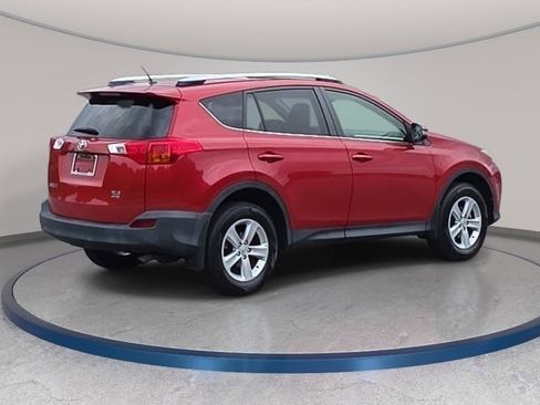 Used 2013 Toyota RAV4 XLE AWD/4WD image 5