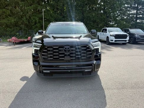 Used 2024 Toyota Sequoia Platinum AWD/4WD image 2