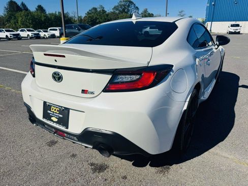 Used 2022 Toyota GR86 Premium w/ ALL Weather Mat Package (TMS) image 8