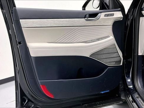 Used 2025 Hyundai Palisade Calligraphy image 21