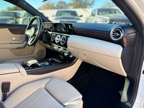 Used 2019 Mercedes-Benz A 220 image 13