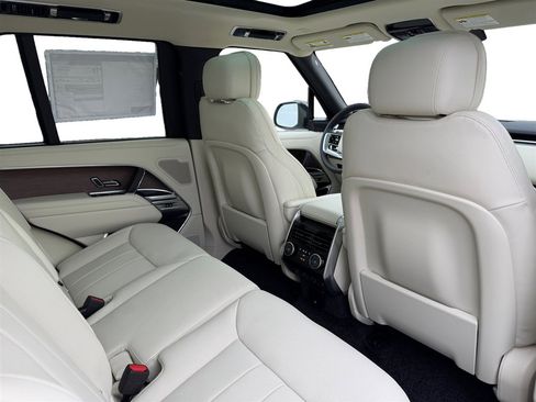 New 2026 Land Rover Range Rover SE image 20