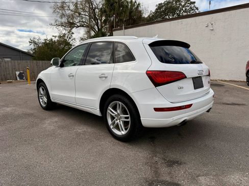 Used 2017 Audi Q5 2.0T Premium Plus w/ Technology Package image 3