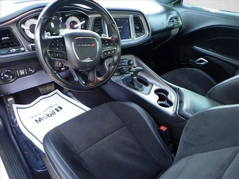 Used 2023 Dodge Challenger R/T w/ T/A Package image 8