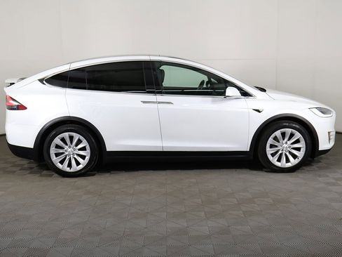Used 2020 Tesla Model X Long Range image 16