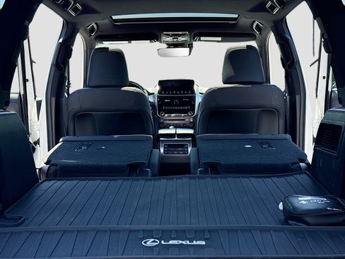 Used 2023 Lexus GX 460 Premium AWD/4WD image 7