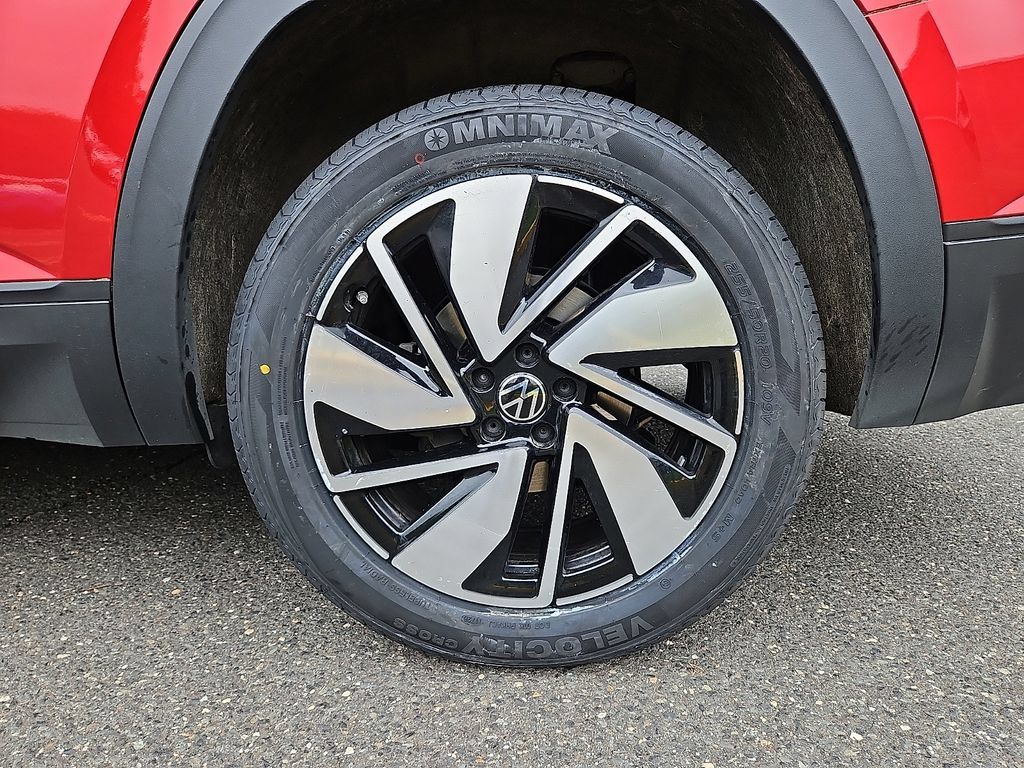 Certified 2024 Volkswagen Atlas SE AWD/4WD image 9