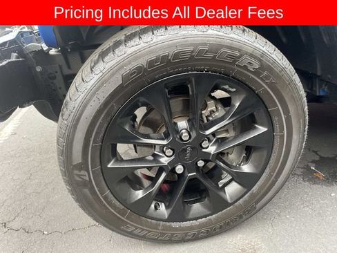 Used 2022 Jeep Wrangler Unlimited Sahara AWD/4WD image 2