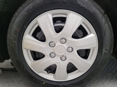 Used 2023 Kia Rio LX image 31