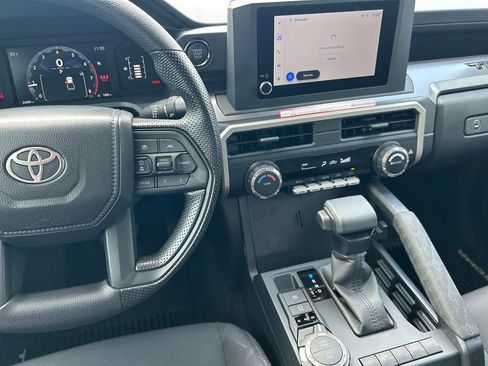 Used 2026 Toyota Tacoma SR5 AWD/4WD image 18