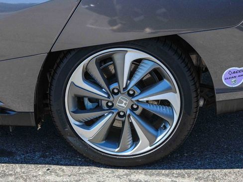 Certified 2019 Honda Clarity Plug-In Hybrid image 8