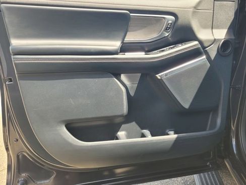 Certified 2025 Ford Expedition Platinum AWD/4WD image 16