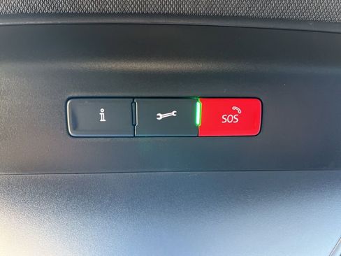 Used 2021 Volkswagen Atlas Cross Sport S w/ Luggage Net & Mats Package image 43