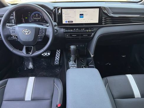 Used 2026 Toyota Camry SE w/ Multimedia Upgrade Package FWD image 16