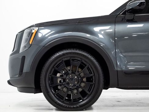 Certified 2021 Kia Telluride SX w/ Nightfall Edition Package AWD/4WD image 32