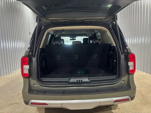 Used 2024 Ford Expedition XLT image 8