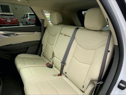 Used 2023 Cadillac XT5 Premium Luxury w/ LPO, Floor Liner Package AWD/4WD image 25