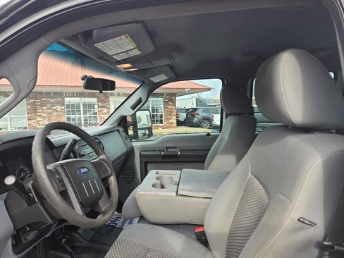 Used 2015 Ford F250 XL w/ Power Equipment Group image 23