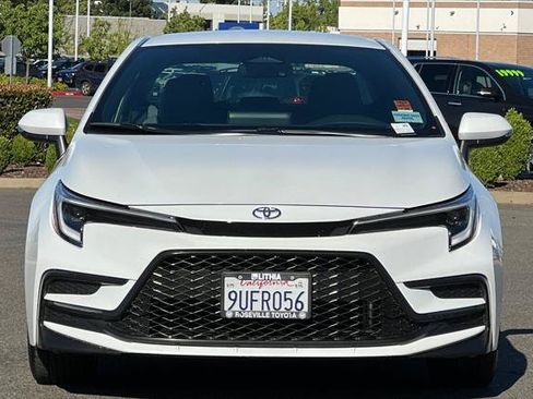 Certified 2025 Toyota Corolla SE w/ Convenience Package FWD image 10