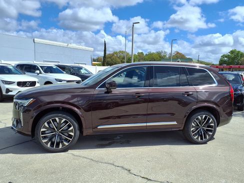 New 2026 Volvo XC90 T8 Plus w/ Protection Package Premier image 4