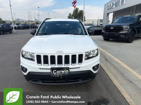 Used 2014 Jeep Compass Sport w/ Power Value Group FWD image 2