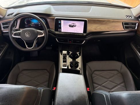Used 2024 Volkswagen Atlas SE FWD image 23