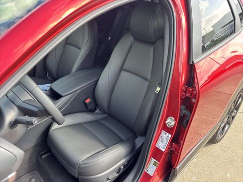 New 2026 MAZDA CX-30 AWD 2.5 S w/ Select Sport Pkg image 17