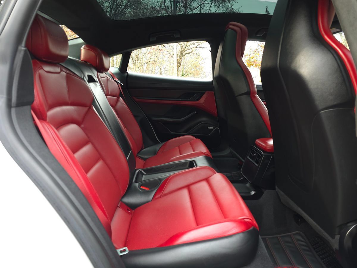 Used 2020 Porsche Taycan Turbo AWD/4WD image 19
