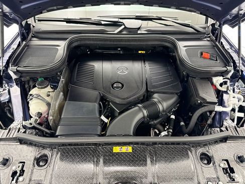 Used 2025 Mercedes-Benz GLE 450e 4MATIC image 28