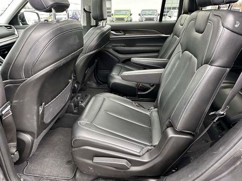 Used 2023 Jeep Grand Cherokee L Limited w/ Trailer Tow Group (B) image 13