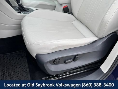 Used 2022 Volkswagen Tiguan SE w/ Panoramic Sunroof Package AWD/4WD image 35
