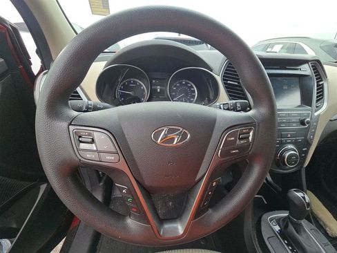 Used 2017 Hyundai Santa Fe SE image 16