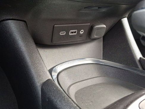 Used 2019 Chevrolet Malibu LT image 25