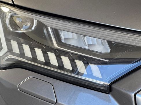 Used 2024 Audi Q7 3.0T Premium Plus AWD/4WD image 11