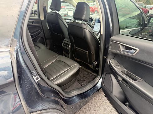 Used 2022 Ford Edge SEL w/ Convenience Package image 11