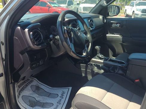 Used 2023 Toyota Tacoma TRD Sport AWD/4WD image 5