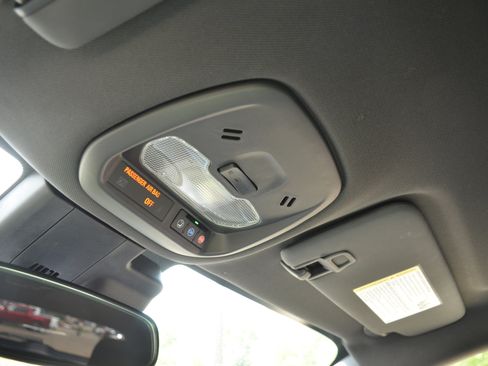 Used 2024 Chevrolet Trax RS FWD image 60