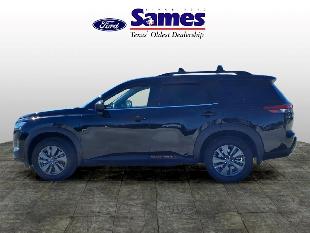 Used 2026 Nissan Pathfinder SV FWD image 6