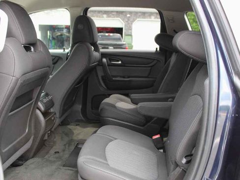 Used 2015 Chevrolet Traverse LT w/ Style and Technology Package AWD/4WD image 26