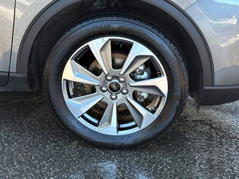 Used 2025 Ford Escape Platinum image 7