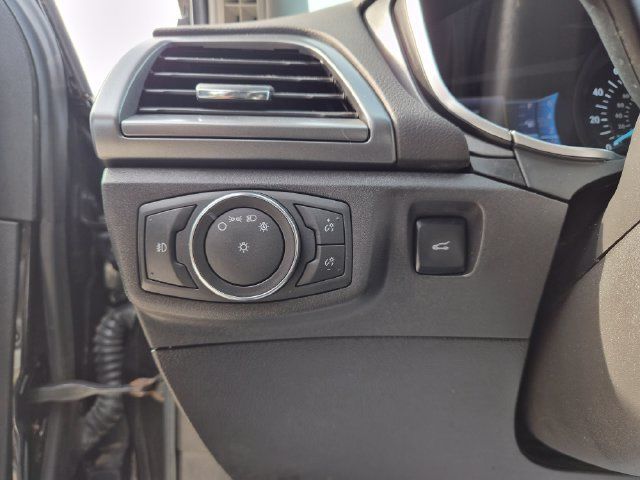Used 2013 Ford Fusion Titanium w/ Titanium Driver Assist Pkg FWD image 16