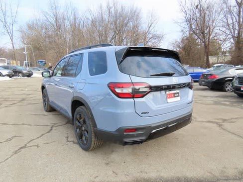 New 2026 Honda Pilot Black Edition image 4