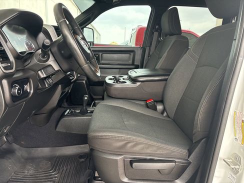 Used 2024 RAM 3500 Tradesman w/ Chrome Appearance Group image 10