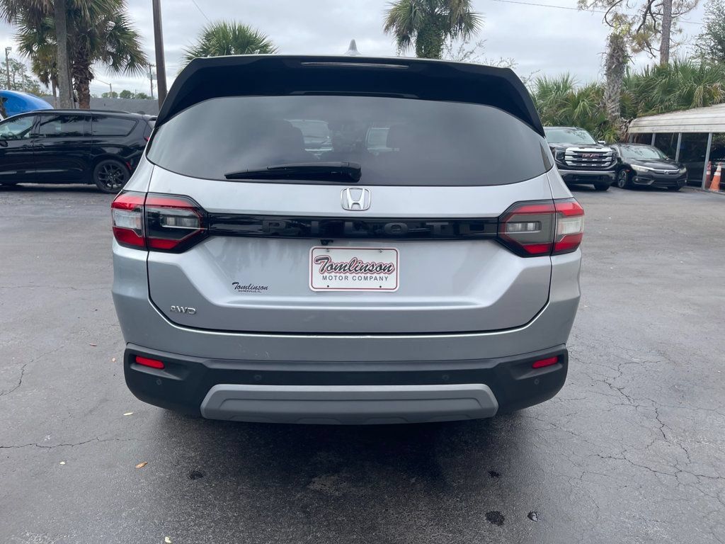 Used 2024 Honda Pilot EX-L image 4